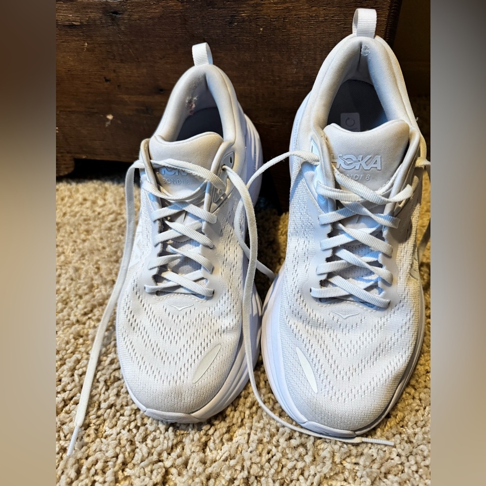 Hoka Bondi 8 White Women’s Shoes Size 9